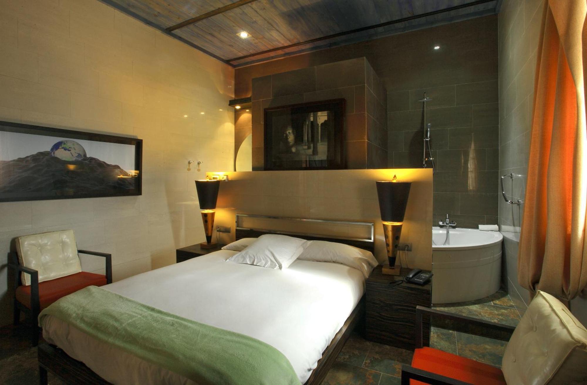 Hotel Boutique Palacio De La Serna Ballesteros De Calatrava Стая снимка