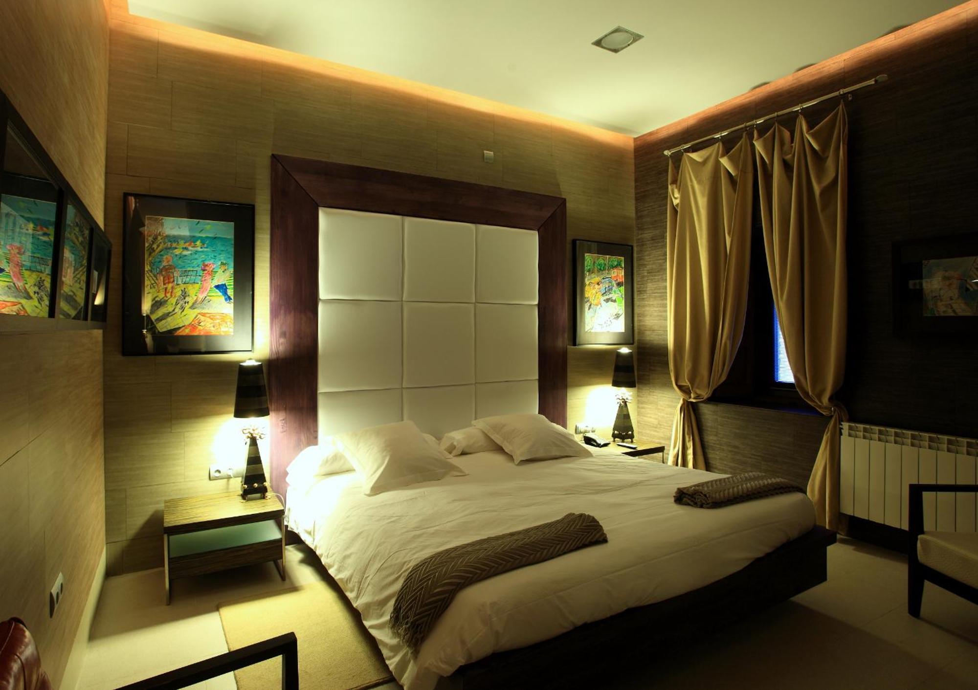 Hotel Boutique Palacio De La Serna Ballesteros De Calatrava Стая снимка